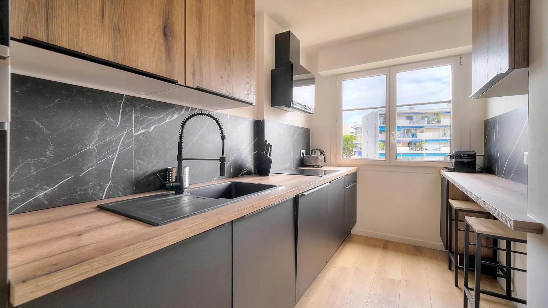 Apartment 3 Pieces Moderne Proche Martinez Et Plages A2B249 Cannes
