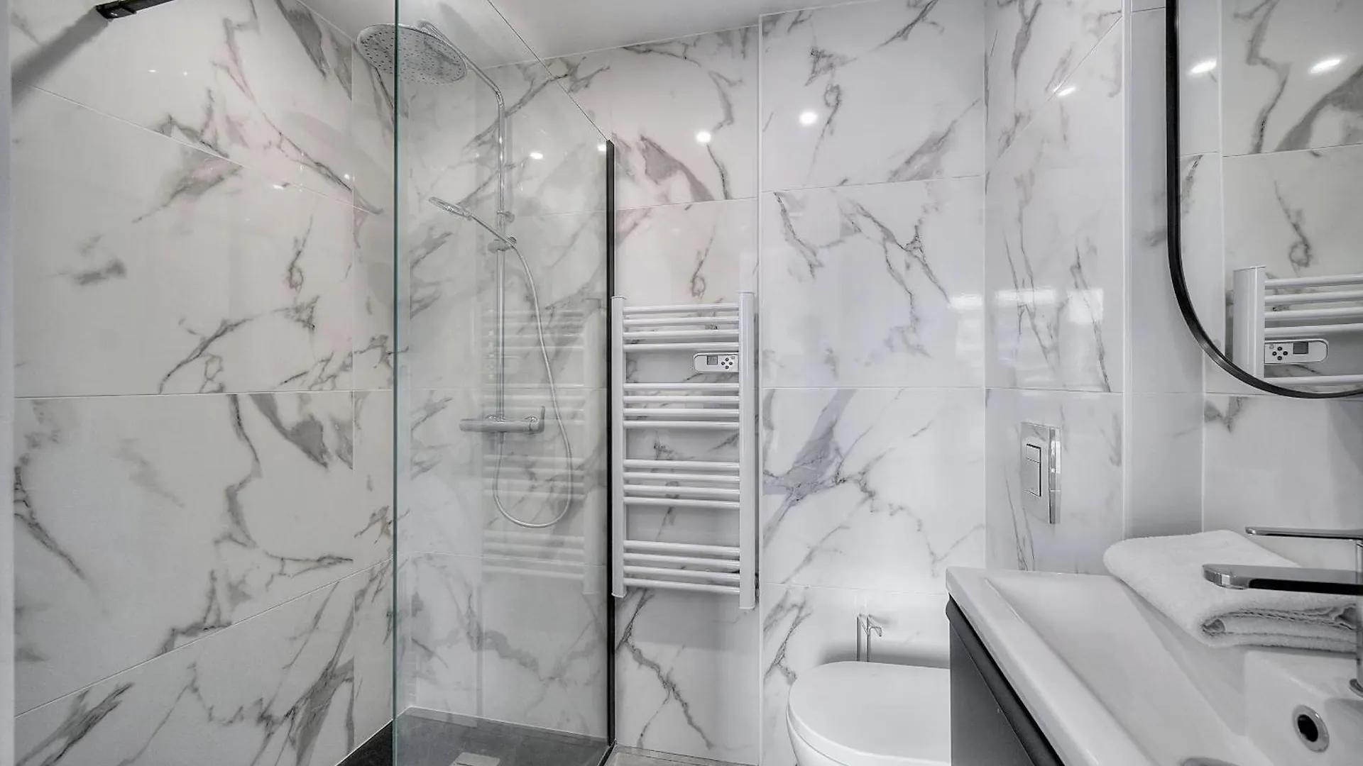 3 Pieces Moderne Proche Martinez Et Plages A2B249 Cannes Apartment